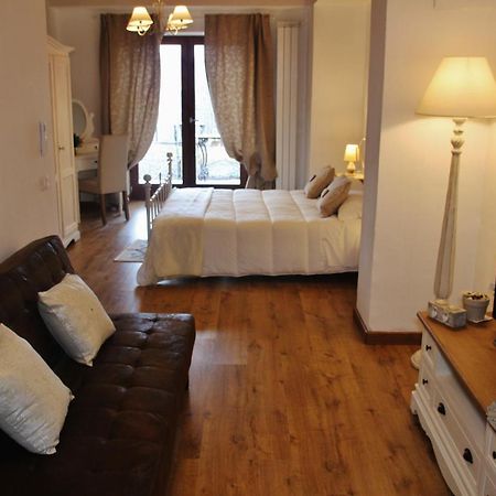 Maison Del Borgo Колле-ди-Валь-д'Эльса Экстерьер фото